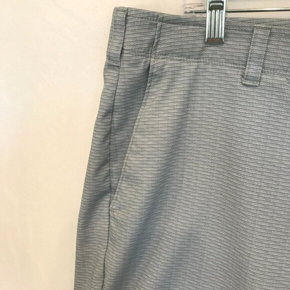 Ben Hogan Men's Flat Front Bermuda Golf Shorts Sz 40 in Gray  Activewear - Picture 5 of 16
